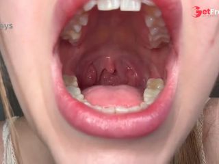 [GetFreeDays.com] stepsister likes to show her mouth and tongue Porn Stream July 2023-9