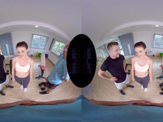 Gym Adventure - Kate Rich Smartphone - (Virtual Reality)-9