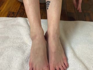 Remi Reagan () Remireagan - oiled up foot rubdown who wants to give me a foot massage i actually used to giv 16-12-2020-1