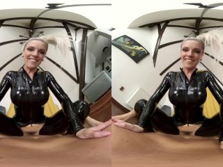 VRFetish VR Fetish 280 Latex Goddess – Blanche Bradburry - (Webcam)-6