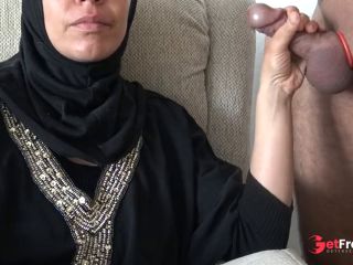 [GetFreeDays.com] muslim milf meets one of her fans in London Porn Leak October 2022-2