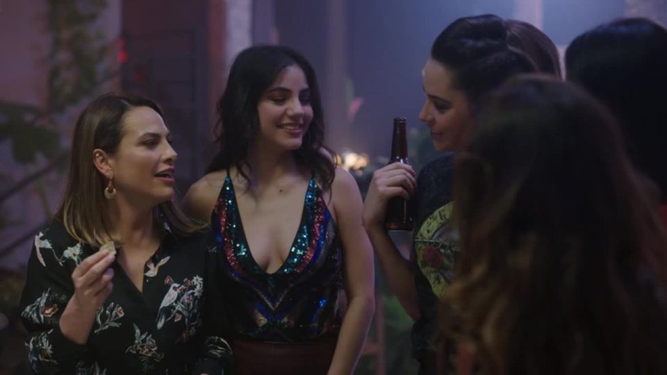 Marimar Vega, Mariel Molino, Fabiola Campomanes - El Juego de las Llaves s01e06 (2019) HD 720p - (Celebrity porn)