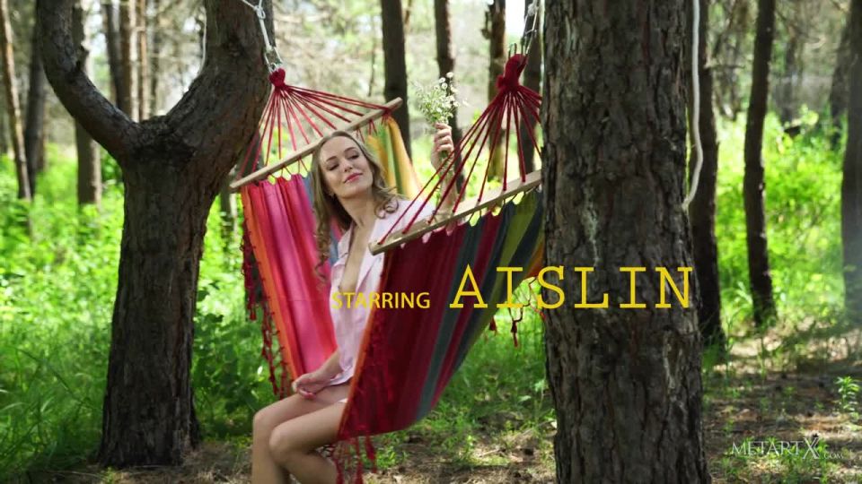Aislin - Daisies - 2020.10.11