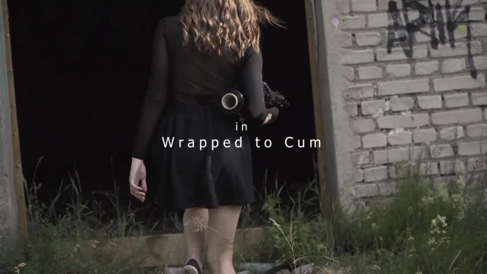 Wrapped To Cum 2 Dildo