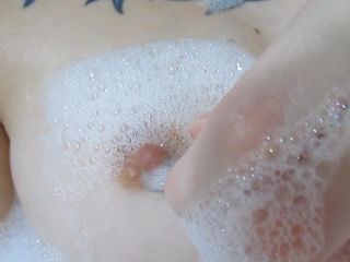 xxSmiley Perky Tits in the Bathtub - Nipple Play-6