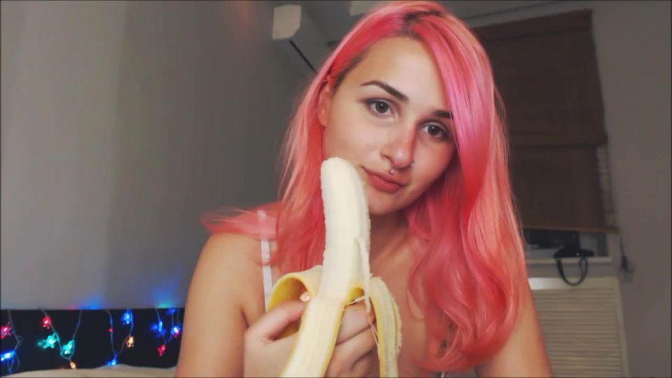 M@nyV1ds - MarySweeeet - TEASING WITH BANANA 2