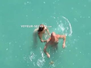 Horny couple in the water got caught-1