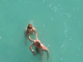 Horny couple in the water got caught-2