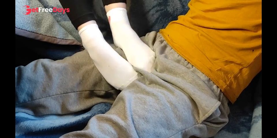 [GetFreeDays.com] Sockjobfootjob, I cum on her socks  Adult Stream January 2023