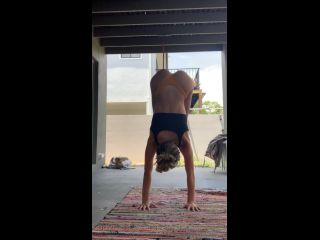 aimeeinghigher - MISS AIMEE AimeeinghigherWelcome to Aimees study life constantly taking handstand practise breaks becau - 17-11-2020 - SiteRip-6