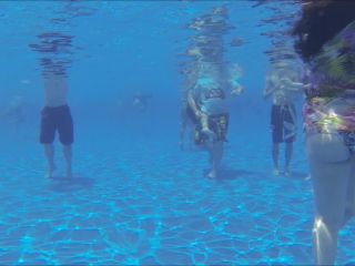 Online Tube Voyeur Under the water in the swimming pool - voyeur-2