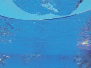 Online Tube Voyeur Under the water in the swimming pool - voyeur-5