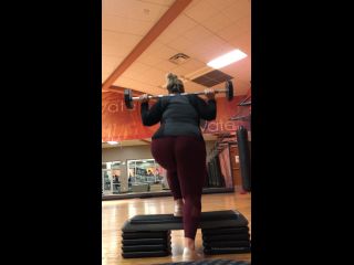 VixenVal (@therealvixenval) Who wants me to post more stuff from the gym 20-10-2019 - MILF-3