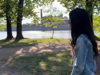 Girlfriend Gets Orgasms In A Public Park And I Control It With A Toy From Flirtwithsb 1080p-3