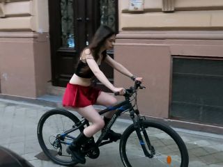 A Naughty Bike Ride In The City 1080p-1