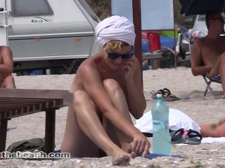 [IlovetheBeach] Big Boobs Blonde Topless in Public Beach hdsb14068 bigtits -0