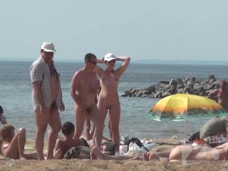 Hidden-Zone.com- Nu1325 Our nude beach voyeur cam focused on young slender beauty. I_m jealous of the sun_s rays t-3