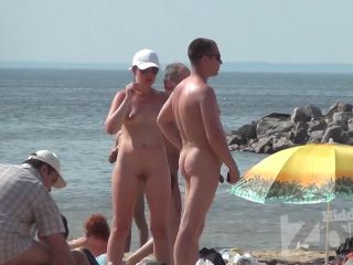 Hidden-Zone.com- Nu1325 Our nude beach voyeur cam focused on young slender beauty. I_m jealous of the sun_s rays t-4