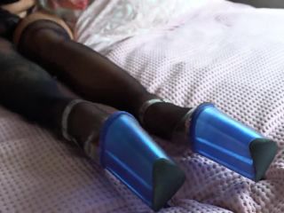 clip 21 KiraKane - High Heels, Nylons und blanke Fuesse , crazy amateurs on hardcore porn -2