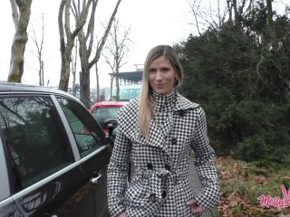 clip 30 MellyBunnyLuder - Mein 1. Public Blowjob - granny - femdom porn samantha blowjob-1