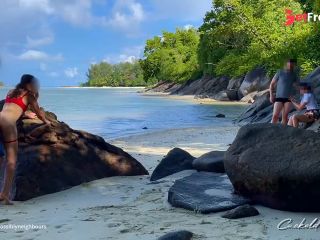 [GetFreeDays.com] Another Couple Watching Us Having Sex On The Beach - Applause at the End Porn Stream May 2023-5