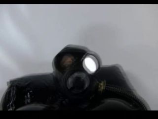 Rubber total gasmask.-6