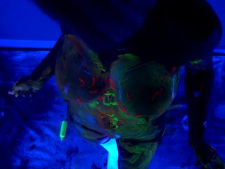 Nikki Sims - Black Light Painting Full  (05 May 2019)-1