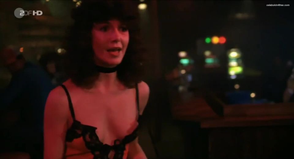 Mary Steenburgen Nude - Melvin and Howard 1980