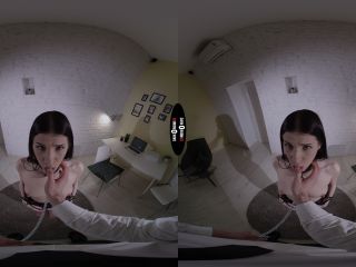 Sophie Weber - What's In There? - DarkRoomVR (UltraHD 4K 2024) New Porn-1