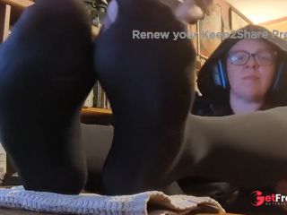 [GetFreeDays.com] My Feet On My Husbands Desk While You Worship Them Adult Film June 2023-8