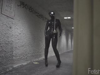 Miss Kitsch - Tunnel Vision - Latex-5