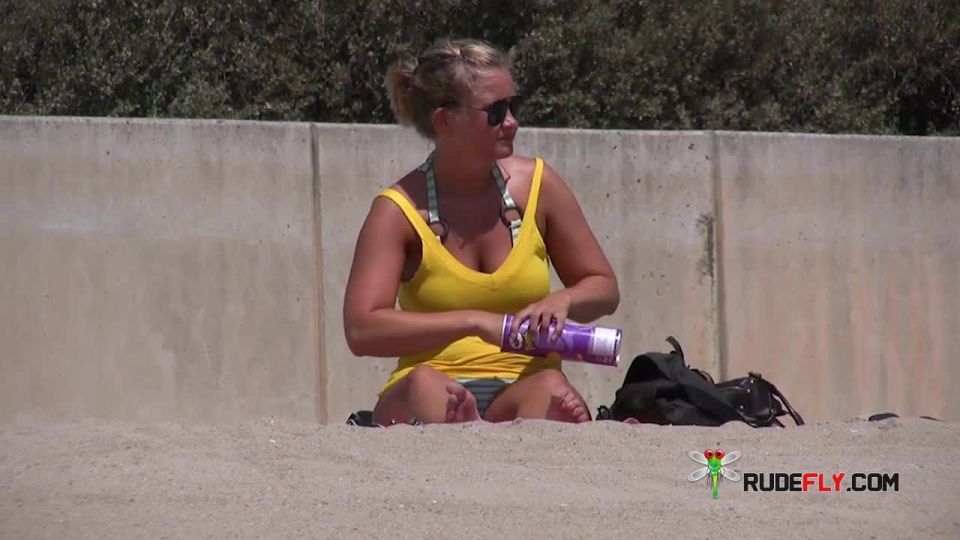 Public Beach Topless Girle Voyeur  Video