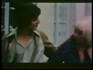 Louves brulantes (1975)!!!-5