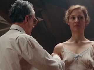 Vicky Krieps - Phantom Thread (2017) HD 1080p!!!-6