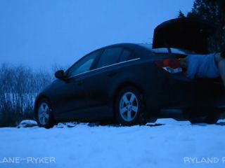 Roadside Sex In The Snow 1080p-6