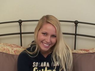 Gorgeous Blonde18 Year Old High School Senior Gets A Hot Facial-0