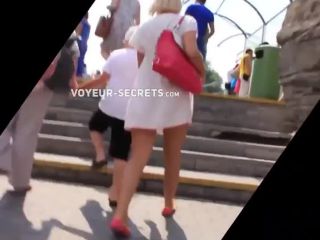 Amazing ass of a tourist  girl-4