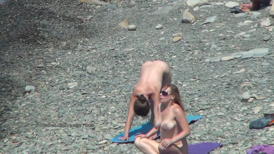 Nudist video  01368