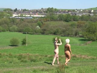 Naked_in_New_Mills-9