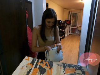 Vallery RayPaid The Delivery Guy A Deepthroat For Pizza ⁄ Blowjob, Creampie - 2160p-1