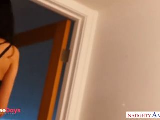 [GetFreeDays.com] Ariana Marie Fucking In The Living Room With Her Brown Eyes Porn Clip March 2023-5