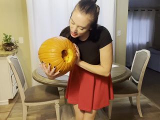 M@nyV1ds - NataliaLeo - Up Skirt Pumpkin Carving Fun-1