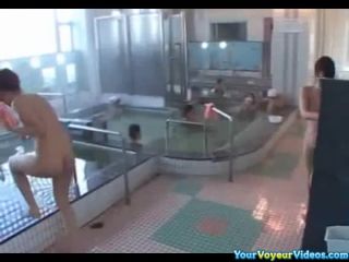 Asian public bathing-4