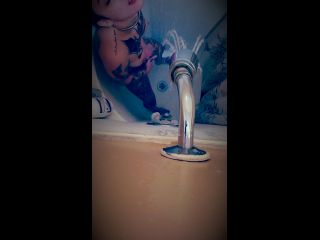 Little Spittle Littlespittle - pov your roommates partner doesnt know you set up a camera in the shower to spy on them 09-01-2020-3