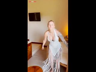 [GetFreeDays.com] Jill Hardener Invites Stranger to her Room in a Beach Hotel, Gives Blowjob and Gets Fuck Adult Video January 2023-4