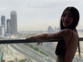 Visitando Dubai, Chupada, Venida En La Boca  Y Masaje De Pies 1080p-0