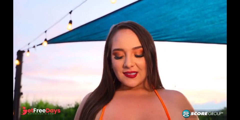 [GetFreeDays.com] Sofia Deluxe is Having a Bikini Kinda Day Sex Leak July 2023