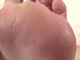 xxx clip 13 gay fetish [Under Sweet Weight] Angela - Don'T You Like I'M Taller Than You? (HD), foot on solo female-6