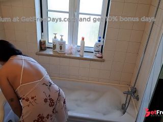 [GetFreeDays.com] Latina Wife Calls Handyman to Fix the Hot Tub Sex Film June 2023-1