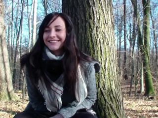 Young-Devotion - Mein erstes mal Outdoor gepisst-4